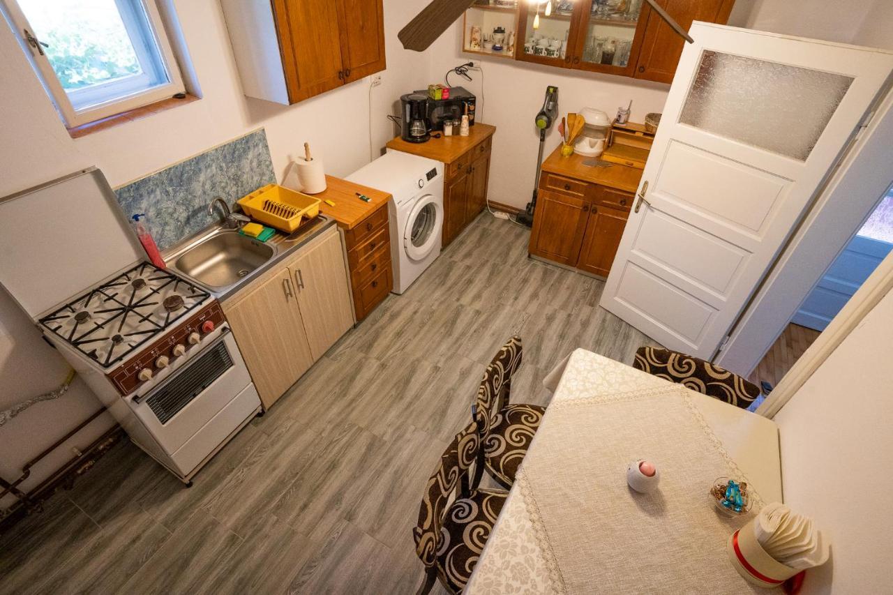 Doi Bujori Apartment Алба Юлия Екстериор снимка