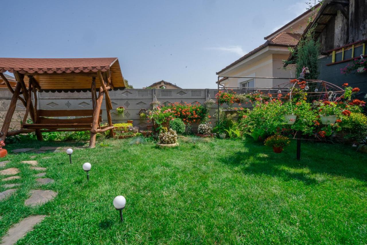 Doi Bujori Apartment Алба Юлия Екстериор снимка